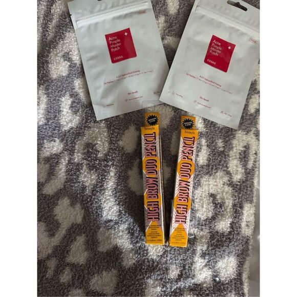 Makeup skin beauty bundle lot - benefit high brow almond glow cosRx acne patch - Picture 1 of 11